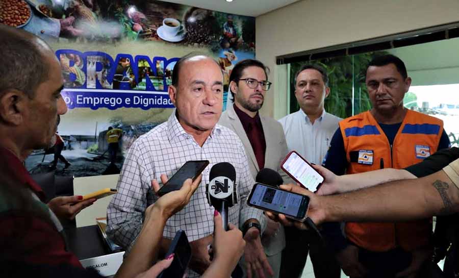 Prefeito de Rio Branco assina decreto de situação de emergência na capital