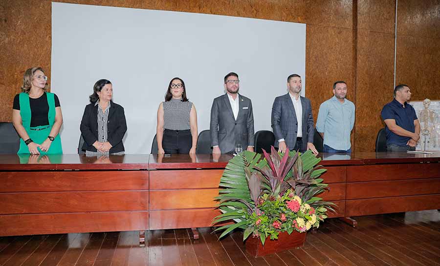 nicolai nas escolas 003