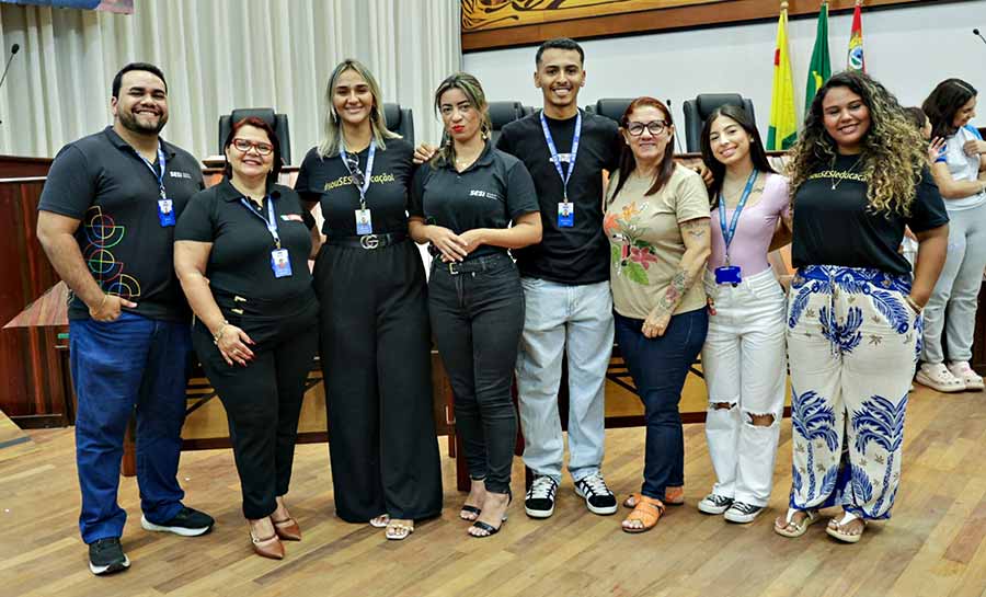estudantes na aleac 005