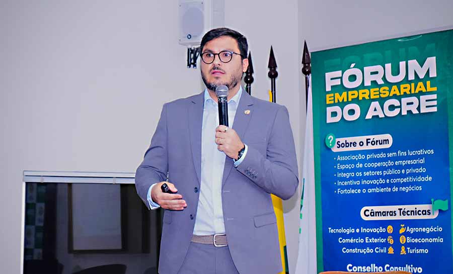 Secretário do Meio Ambiente, Leonardo Carvalho, ressaltou a relevância da iniciativa para o fortalecimento das políticas de regularização ambiental no Acre. Foto: Uêslei Araújo/Sema governo plataforma 003