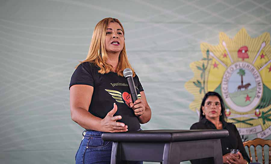 “Agradeço pelo olhar direcionado para pequenas instituições como a Kairós, com esse apoio iremos além, acolhendo famílias acreanas”, agradeceu Rose Mendes. Foto: José Caminha/Secom acoes sociais 005