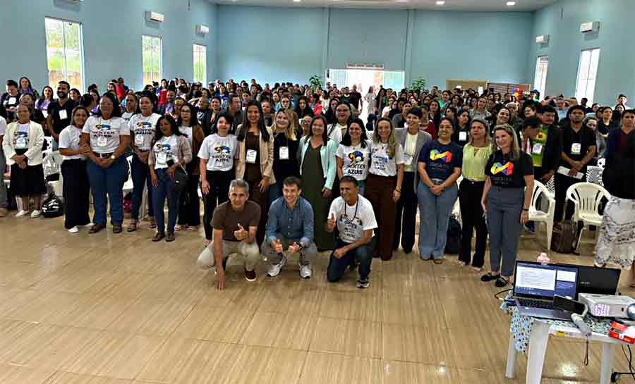 Eduardo Velloso celebra reta final da Caravana do TEA, que chega ao Juruá na próxima semana