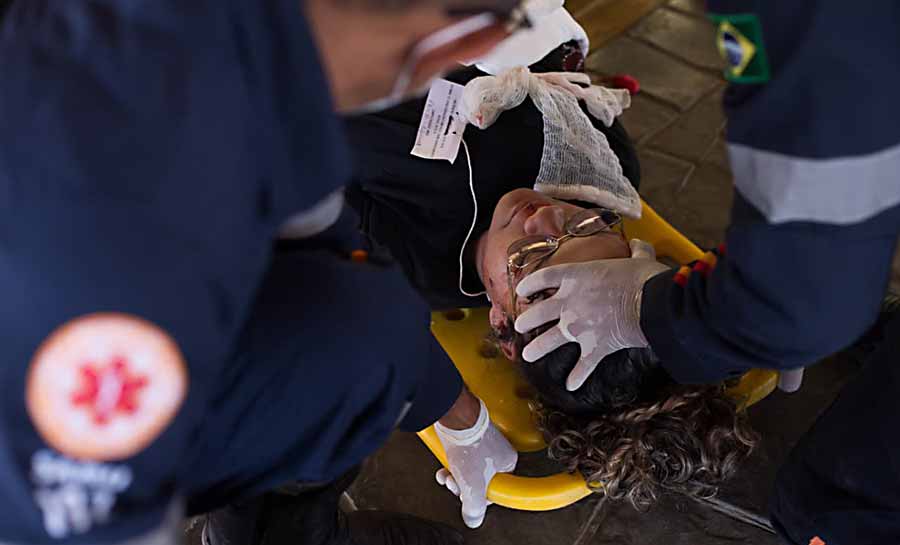 simulado de incendio 004