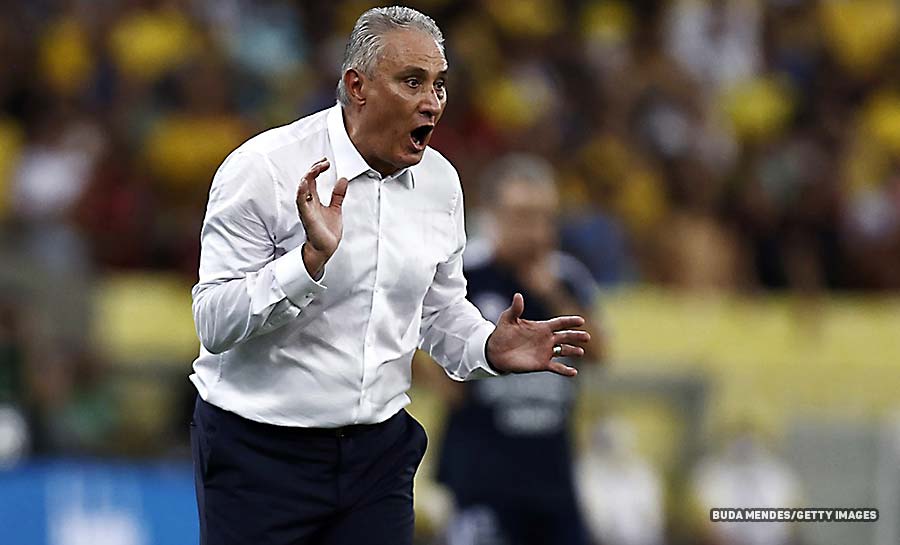 Tite se emociona após provável despedida no Brasil e analisa goleada da Seleção sobre o Chile