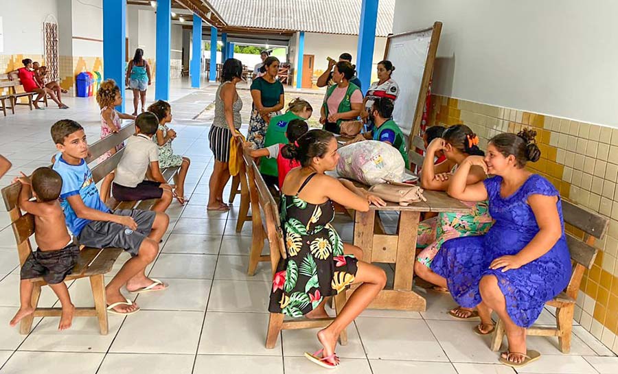 Cheia do Rio Juruá: alunos de escolas usadas como abrigo terão aulas remotas em Cruzeiro do Sul