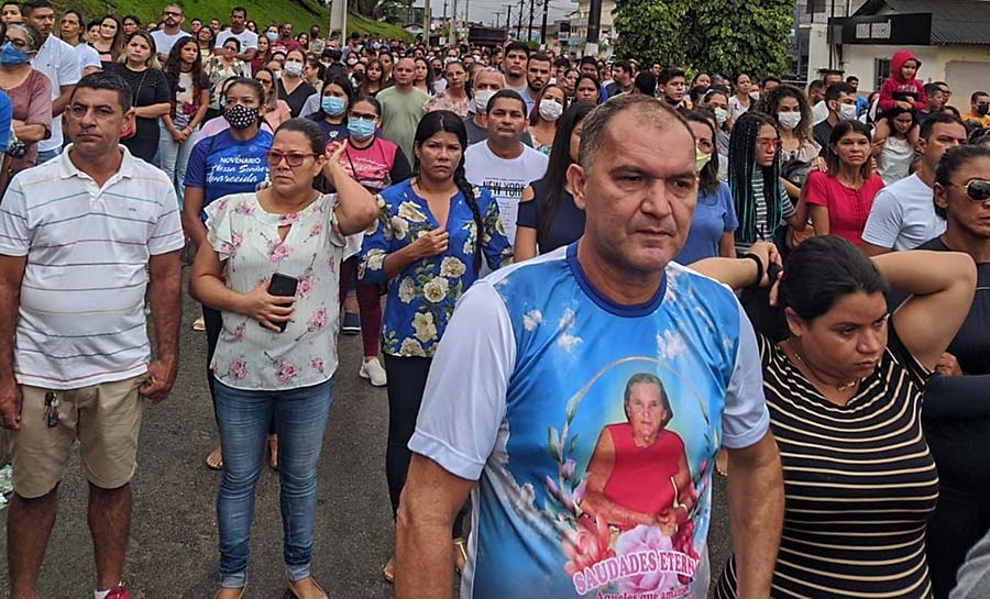 Fiéis voltam às ruas para Via Sacra em Cruzeiro do Sul após 2 anos sem procissão