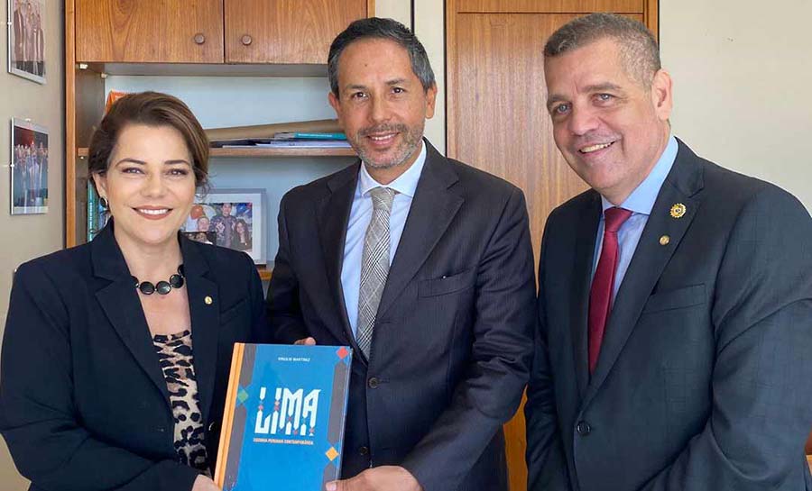 Mara Rocha e Major Rocha se reúnem com novo embaixador do Peru para tratar de negócios para o Acre