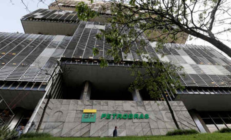 Petrobras reajuste em 8,87% o preço do diesel a partir desta terça