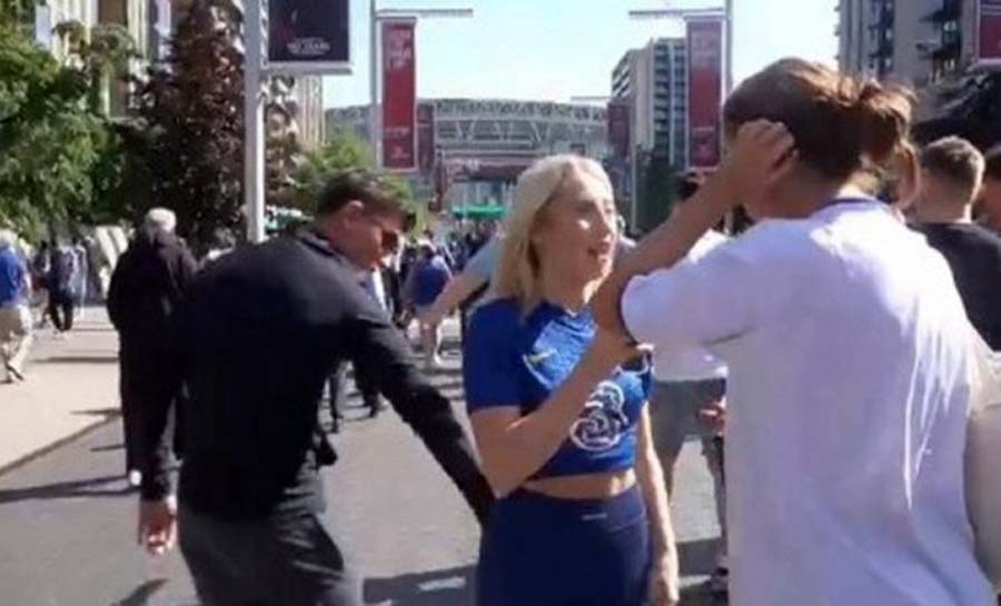 Influencer do Chelsea é assediada sexualmente na porta do estádio: ‘Não foi apenas um tapinha’