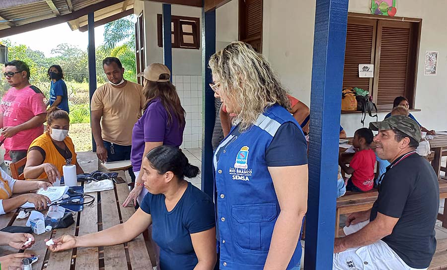 Prefeitura de Rio Branco leva atendimento médico e odontológico aos moradores do Seringal Catuaba