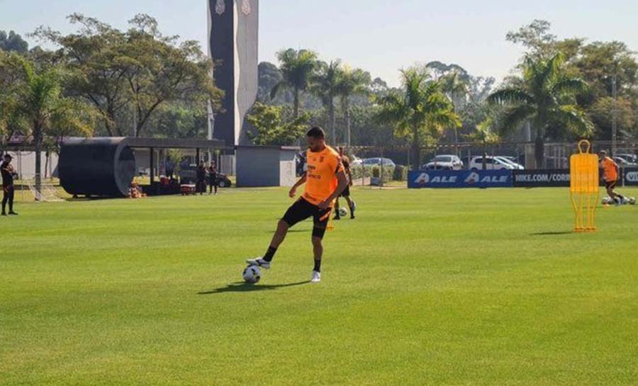 Corinthians se reapresenta e inicia preparação para encarar o Goiás no Brasileirão