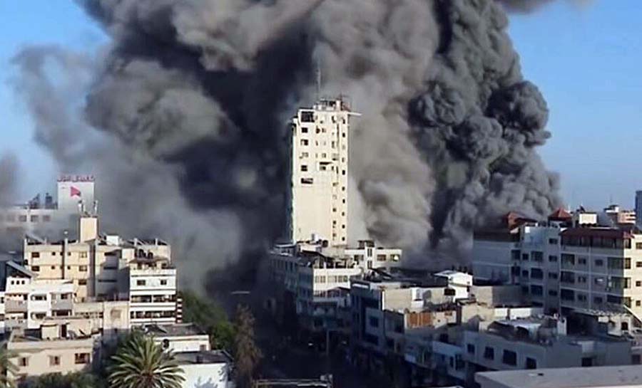 Gaza: Israel ataca instalações do Hamas após disparo de foguetes