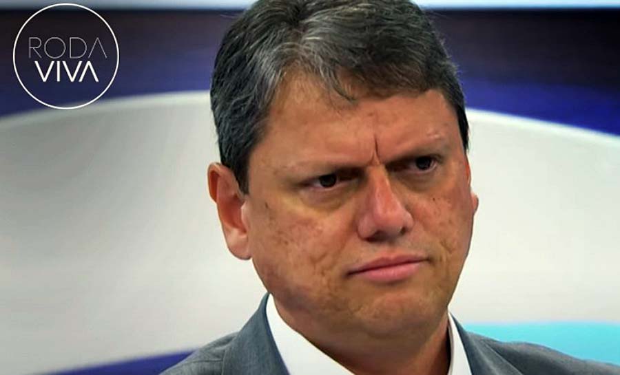 Tarcísio: ‘Quem declara voto no Lula, declara de forma envergonhada’