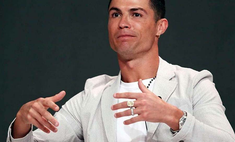 Cristiano Ronaldo cobra R$ 3,2 milhões de advogado por caso de estupro