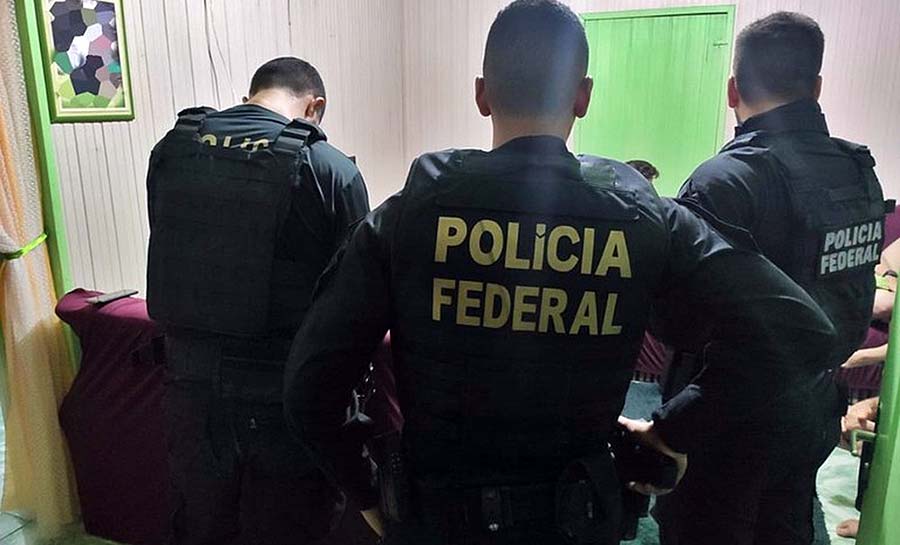 Operação da PF cumpre sete mandados judiciais contra o tráfico de drogas no interior do Acre