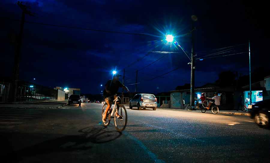 Programa Cidade Iluminada já instalou 1.000 pontos de iluminação de LED na Regional Calafate