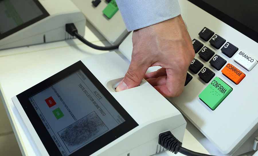 TSE exclui técnico da Defesa de inspeção a sistemas de votação