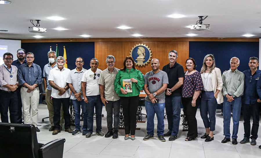 No CREA, Jorge Viana e Marcus Alexandre apresentam compromissos para o Acre voltar a ter obras e desenvolvimento