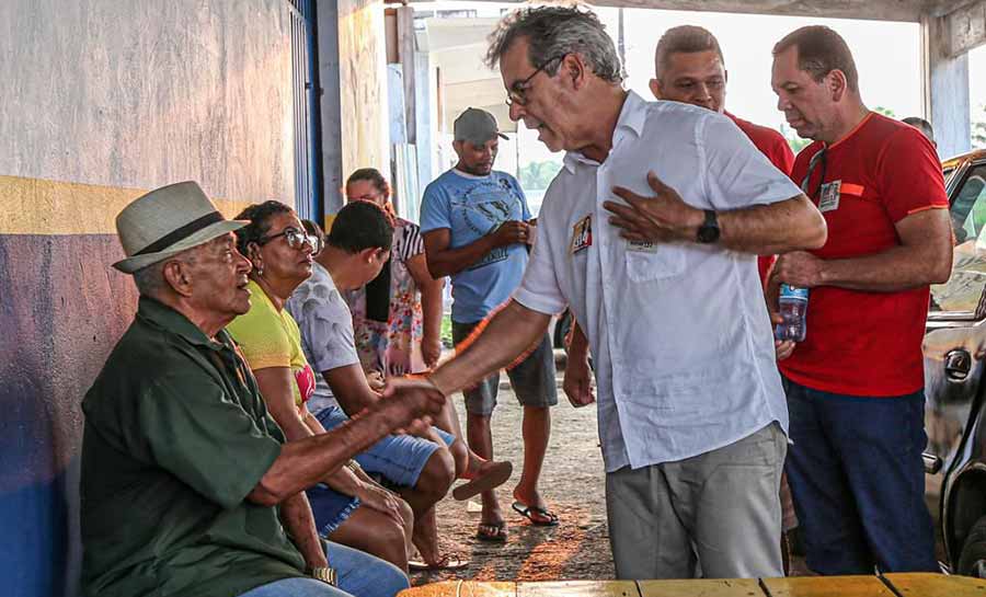 No Juruá, Jorge Viana lamenta abandono de produtores e firma compromisso de alavancar o progresso da região
