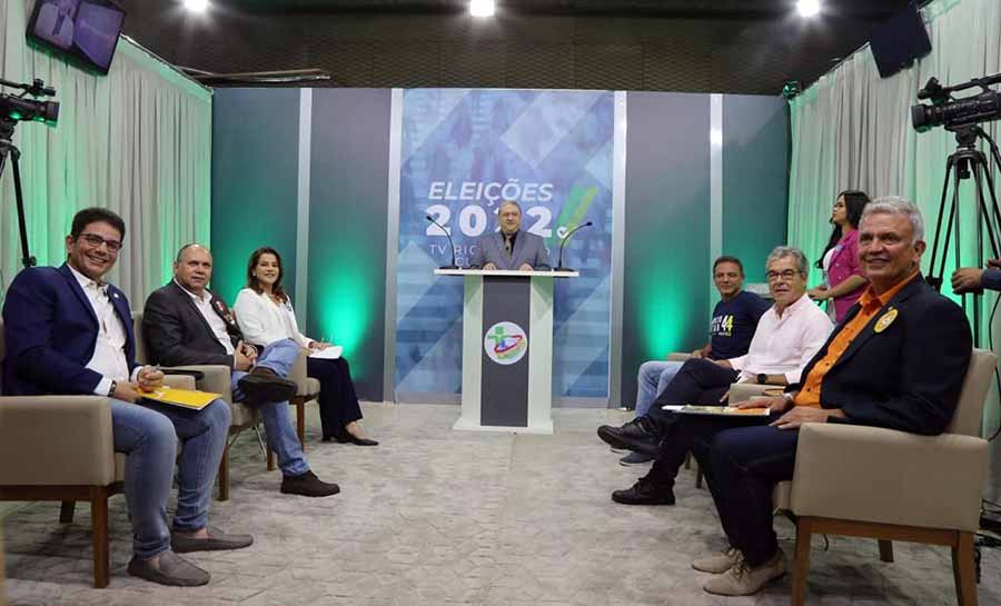 Em debate, Jorge Viana diz que existe o Acre real, da fome, do caos na saúde pública, da corrupção e o Acre inventado por Gladson Cameli e garante criar o maior programa de obras e infraestrutura para o estado voltar a crescer