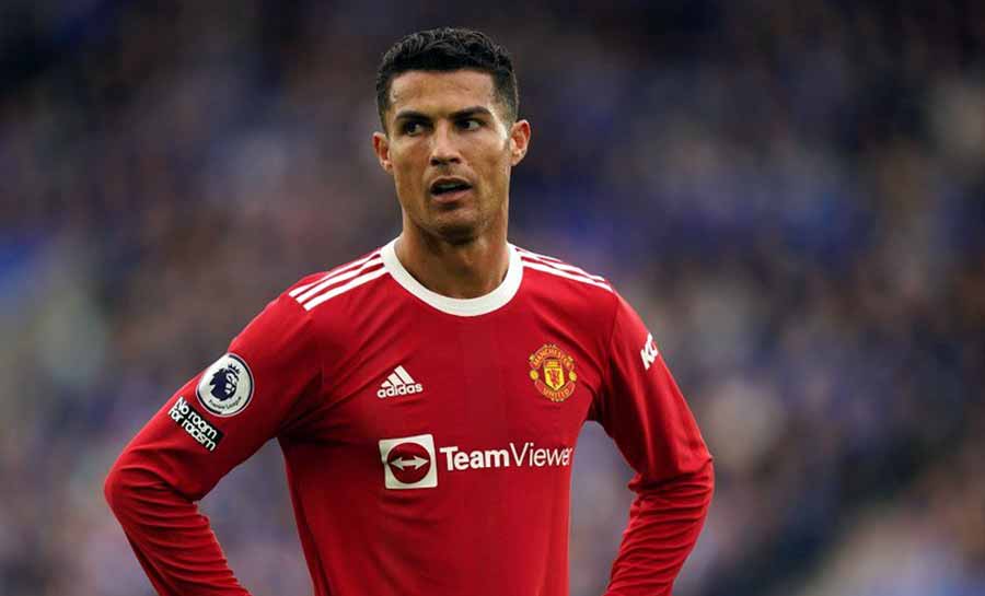 Câmeras flagram reação de Cristiano Ronaldo em goleada do City; veja