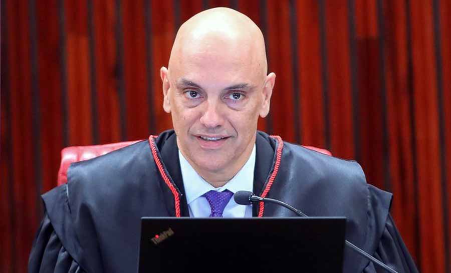 Moraes determina que Defesa entregue relatório sobre urnas em 48 horas