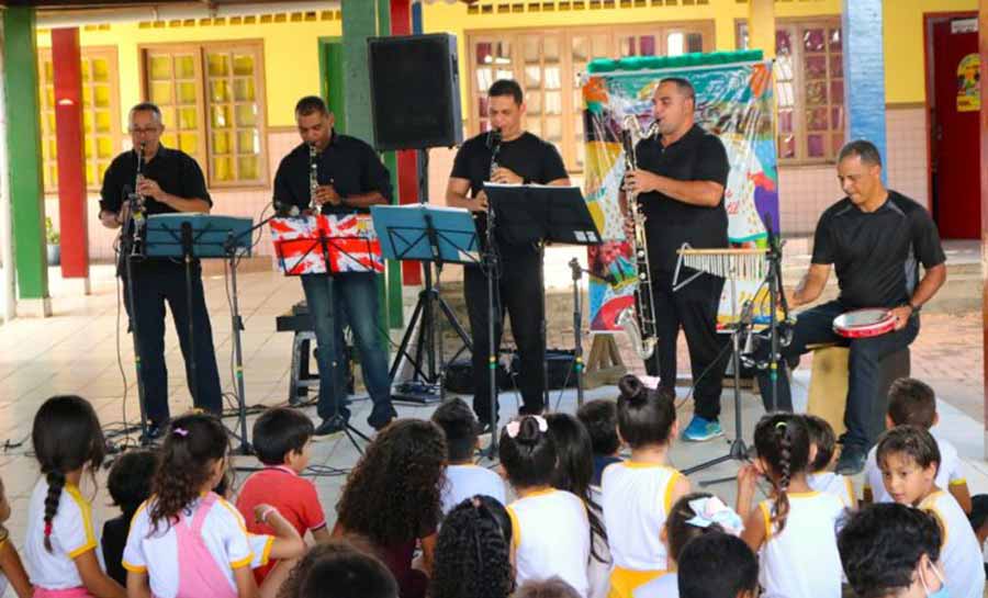 Projeto leva música para escolas da rede municipal de Rio Branco