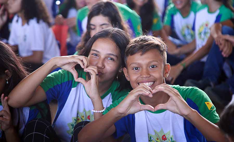 Programa Acre pela Vida, da Sejusp, leva dignidade a crianças e adultos na Vila do Incra