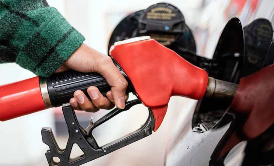Gasolina fica mais cara pela terceira semana seguida, aponta ANP