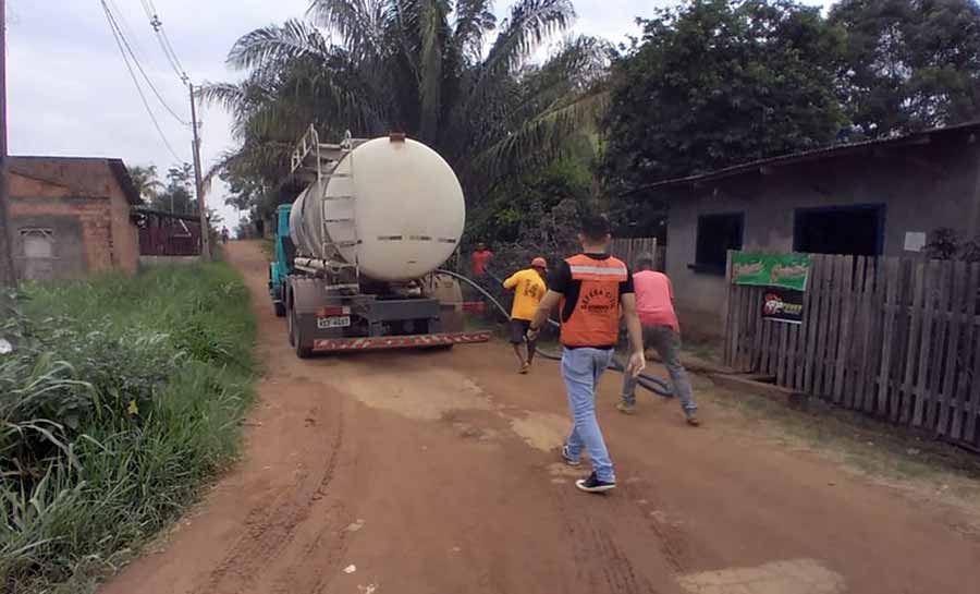 Com seca de rio e ausência de chuvas em Rio Branco, Defesa Civil quer estender abastecimento com carros-pipas em comunidades rurais