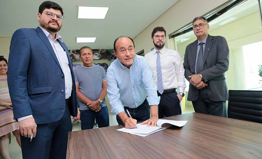 Prefeitura de Rio Branco assina Termo de Cooperação para suprir demanda de junta médica