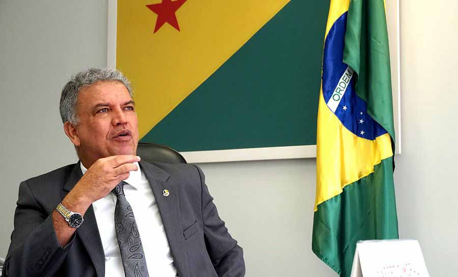 Sérgio Petecão destina R$ 1 milhão para construção de laboratório de análise de solo no Acre