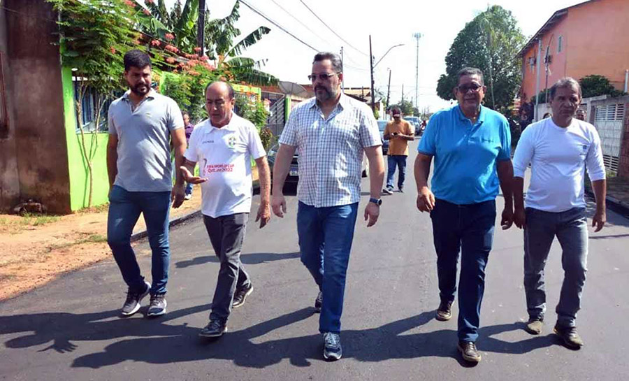 Prefeito de Rio Branco visita obra de infraestrutura na baixada da Sobral