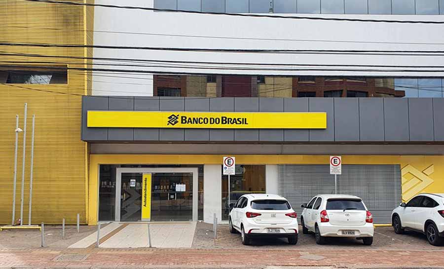 Jogo do Brasil muda expediente de órgão públicos e bancos funcionam das 7h às 12h no Acre