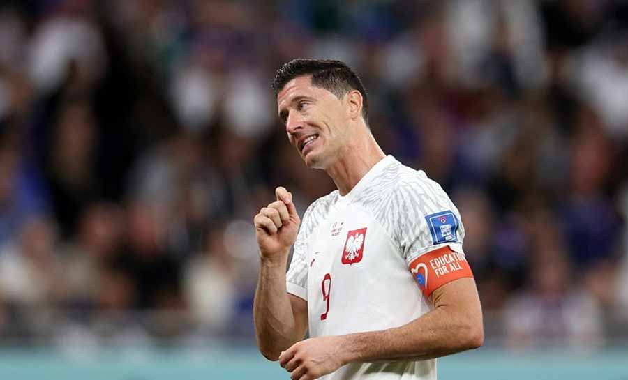 ‘Ele não mostrou tudo’, diz técnico polonês sobre Lewandowski na Copa