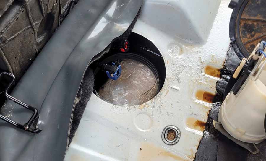 Taxista é preso com quase 20 quilos de cocaína escondidos no tanque de combustível do veículo no Acre