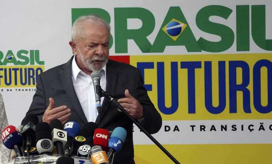 Lula adia nomes, mas promete mulheres comandando Caixa e BB