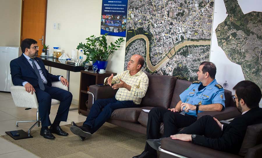 Prefeito de Rio Branco recebe visita do Corregedor-Geral do Ministério Público do Estado do Acre