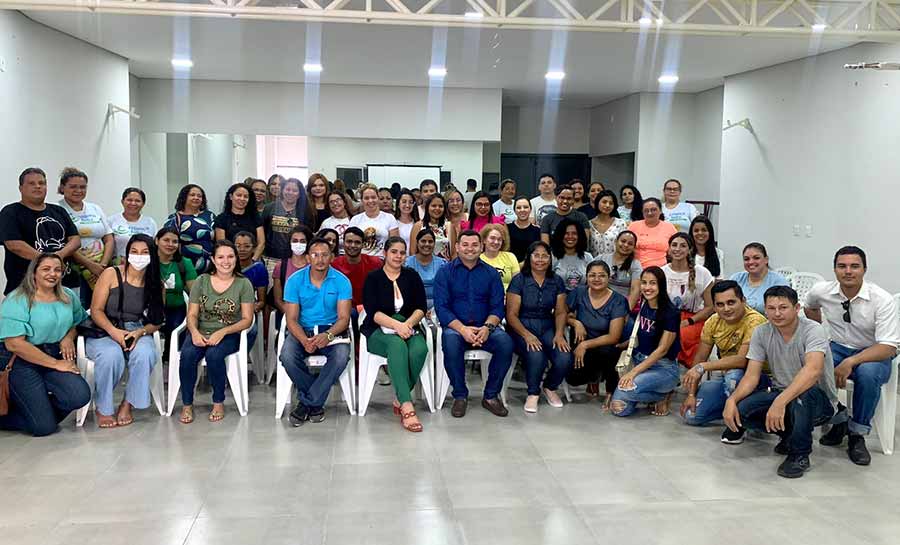 Prefeitura realiza café da manhã de planejamento com equipe do Programa Criança Feliz