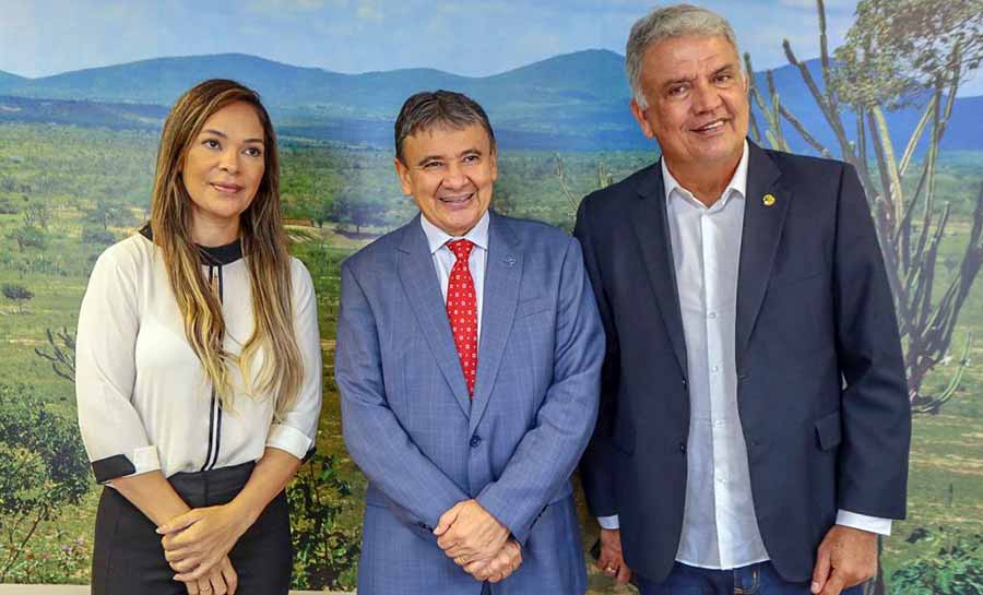 Vice-prefeita de Rio Branco se reúne com ministro do Desenvolvimento Social para dar