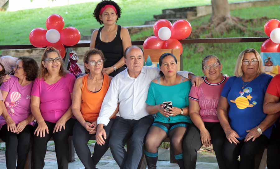 Prefeitura de Rio Branco recebe café da manhã em agradecimento por melhorias feitas no Parque da Maternidade