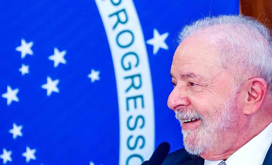 Lula viaja à Bahia para relançar o Minha Casa, Minha Vida
