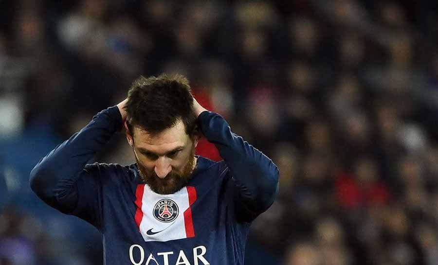 Messi recusa renovação com PSG e empresário embarca para Barcelona