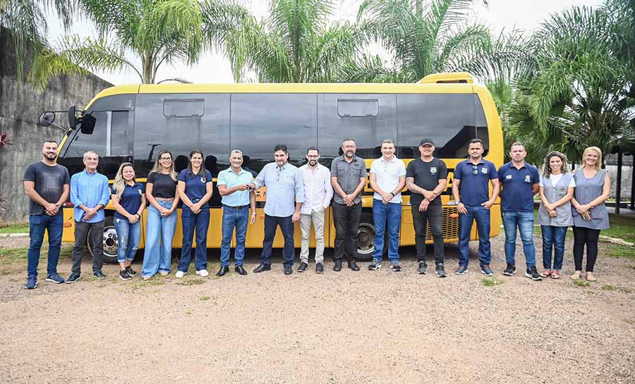 Instituto Socioeducativo recebe transporte coletivo da Secretaria de Estado de Educação