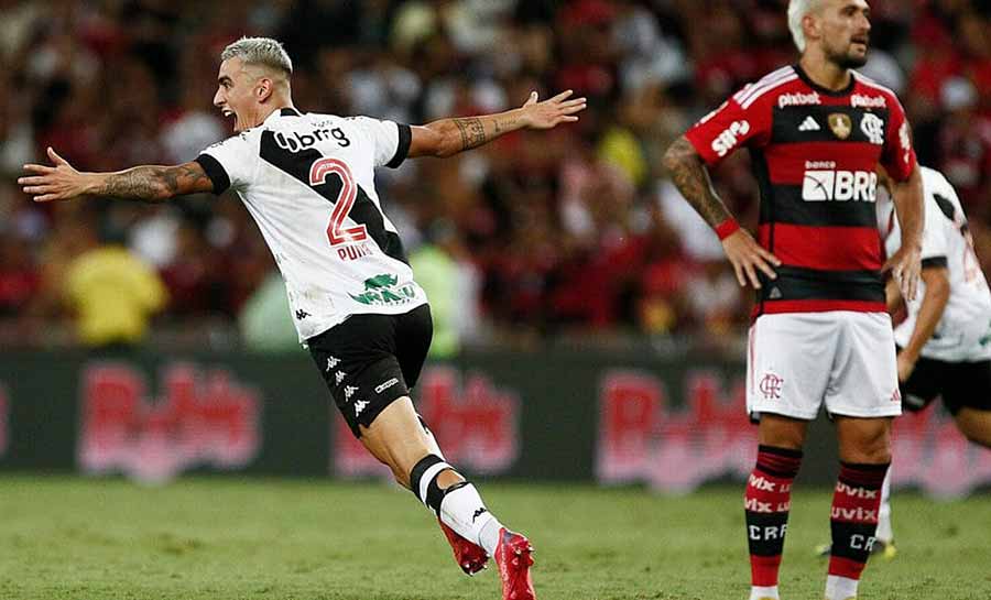 Com golaço de Pumita, Vasco vence clássico contra Flamengo no Carioca