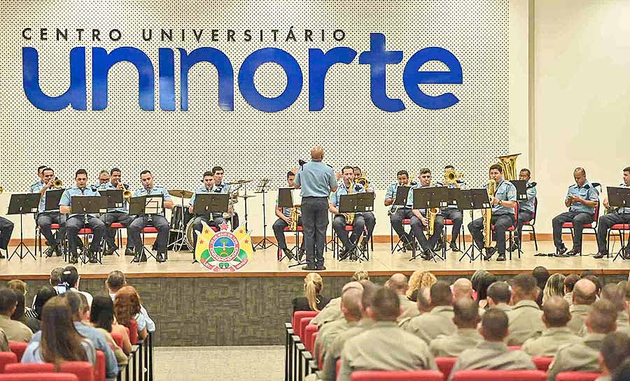 Em homenagem ao Dia da Mulher, Polícia Militar realiza Cantata Notas de Paz