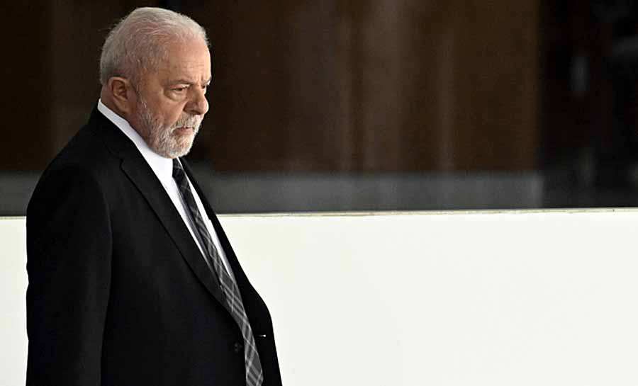 Governo nega acesso a gastos de viagens de Lula solicitados via LAI
