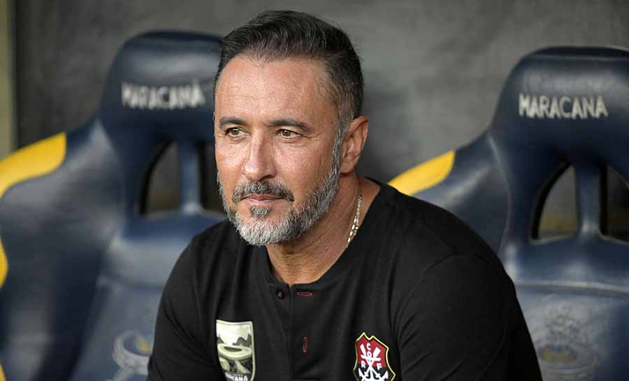 Troca de treinador dificulta atuação do Flamengo no mercado em última semana de janela