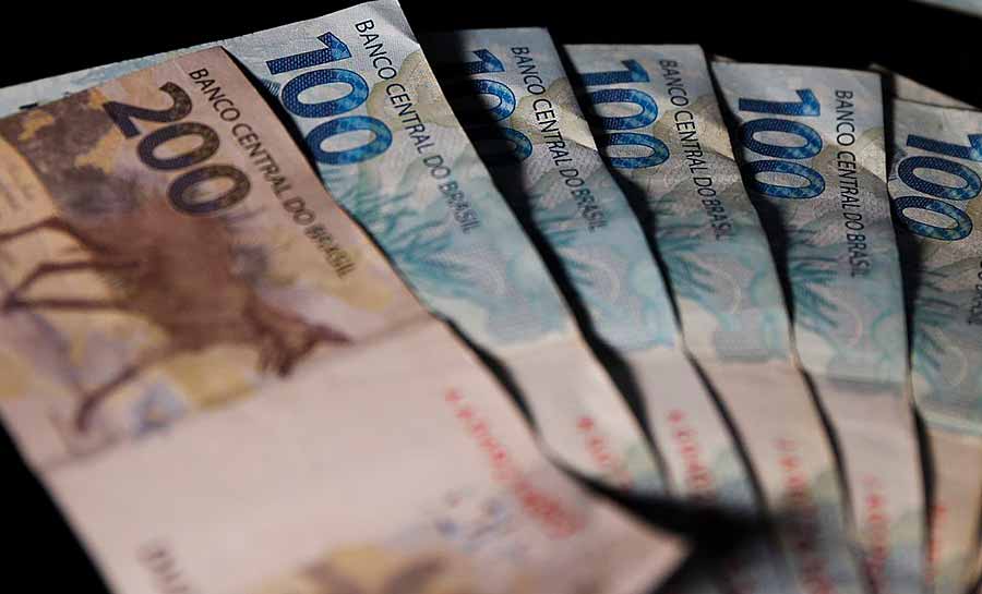 Governo propõe salário mínimo de R$ 1.389 em 2024, sem aumento real