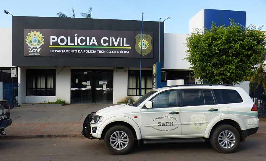 Homem tem casa invadida e é assassinado com quatro tiros em Rio Branco